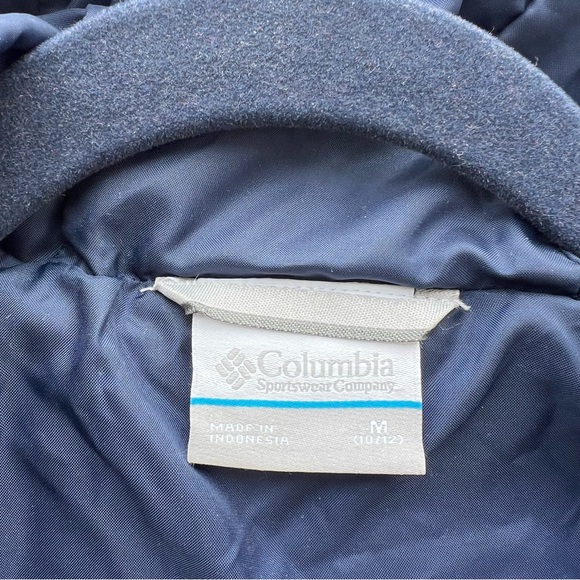 Columbia boy puffer jacket. Size Medium - Picture 7 of 7
